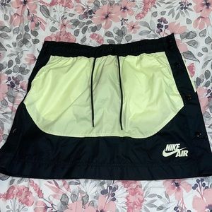 Nike Air Play Skirt